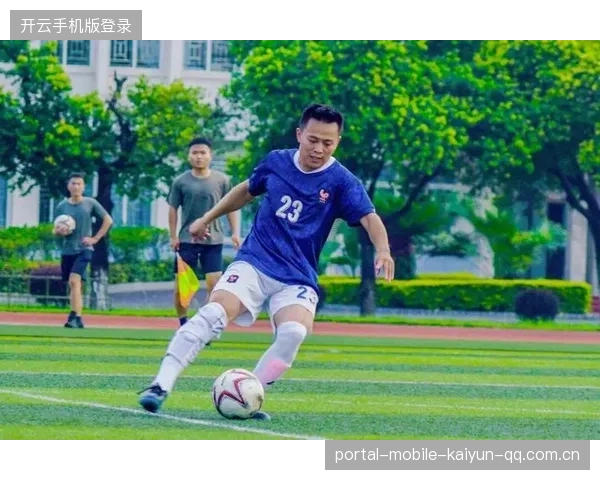 塞尔维亚双前锋组合点燃绿茵战火，威胁力爆表的攻击线震撼全场